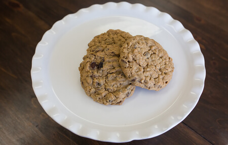chewy-oatmeal-raisin-cookies